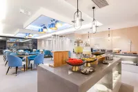 Yeste International Hotel (Mangshi Square · New Play Factory Branch)