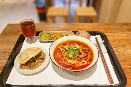 Muyé Horizon Inn Отели рядом с достопримечательностью «Stage at Square Street»