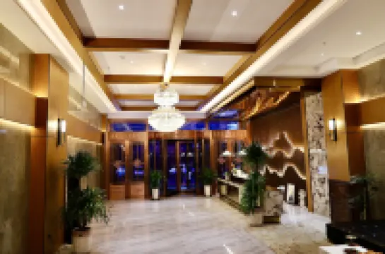Nangqian Jade Everest Hotel فنادق في نانغ تشيان
