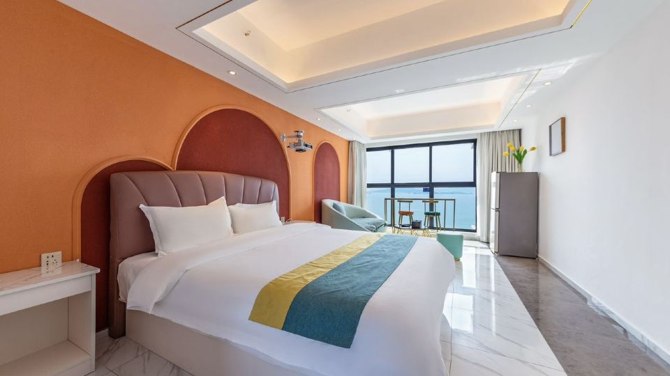 Dinglong Bay Ocean Kingdom Full Sea View Holiday Apartment