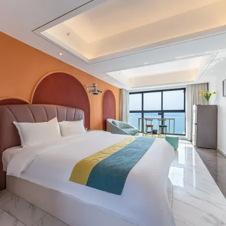 Dinglong Bay Ocean Kingdom Full Sea View Holiday Apartment