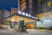Shed Hotel Отели рядом с достопримечательностью «Манглийский парк в заливе Боаньси»