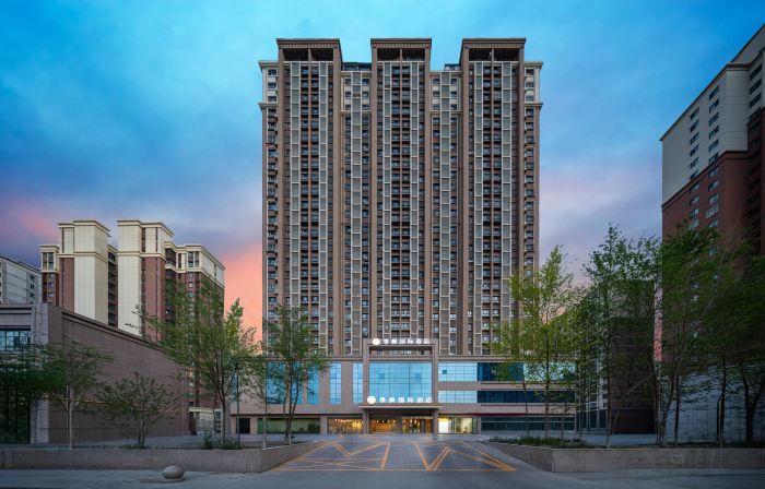 Jifeng International Hotel (Korla No.9 Warehouse Cuckoo River Branch)