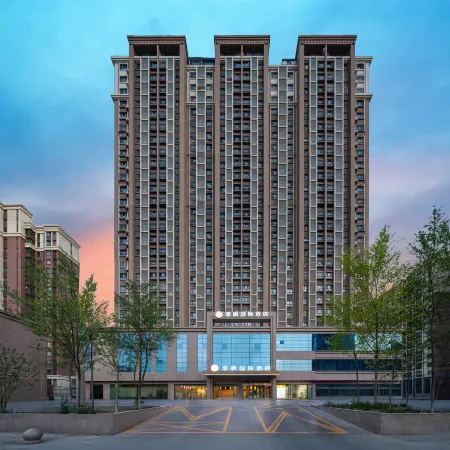Jifeng International Hotel (Korla No.9 Warehouse Cuckoo River Branch)