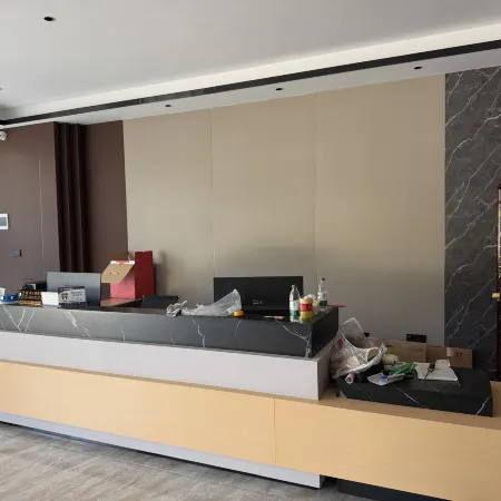 Zhiyue Light Luxury Hotel