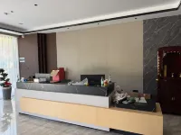 Zhiyue Light Luxury Hotel