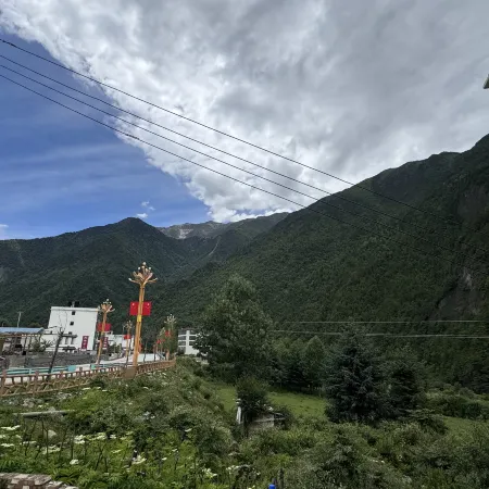 Kangding Yueju Homestay (Mugecuo)
