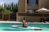 Fanjing・AURA | Desert Galaxy Pool, 360° Gilded Sunset Panoramic Stay (Shazhou Night Market) - Family