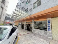 Yaxin E-Sports Hotel (Ji'an Yongfeng Chongwen West Avenue) - parkir