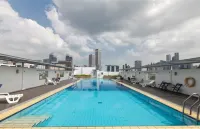 واي إم سي إيه @ وان أورتشارد