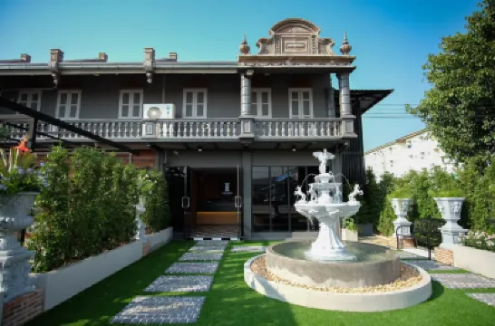 The O-Zone Airport Inn Hotel berhampiran Metro Forest