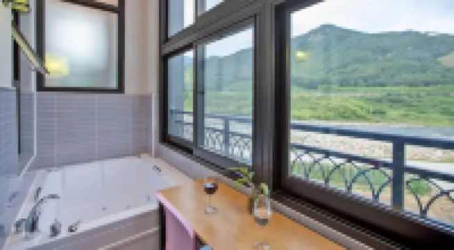Sancheong Blue Mountain Pension