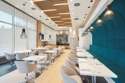 Golden Tulip Warsaw Airport Hotel dekat Bandara Internasional Frederic Chopin