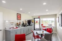 Econo Lodge - Pet friendly
