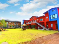 Seogwipo Red Piano Pension โรงแรมใกล้เวนิสแลนด์