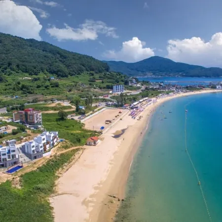 Geojedo Blue Hill Pension