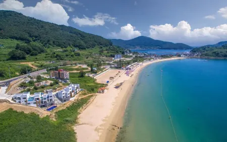 Geojedo Blue Hill Pension Отели в г. Кодже