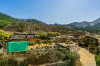 Byeokdosan Hwangtobonga Pension Hoteles cerca de Estación de tren Singyeongju