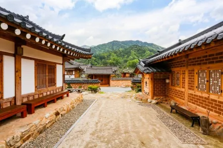 Danyang Full of Happiness Hanok Pension