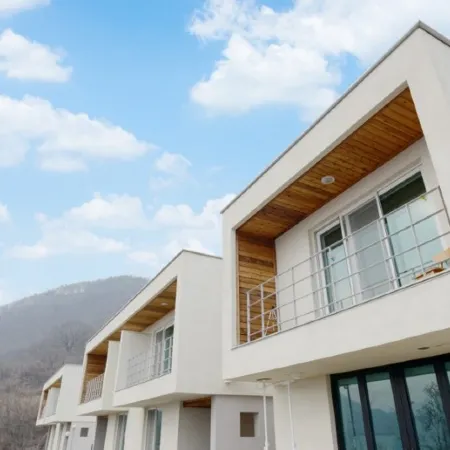 Danyang Avichae Pension Отели в г. Танян