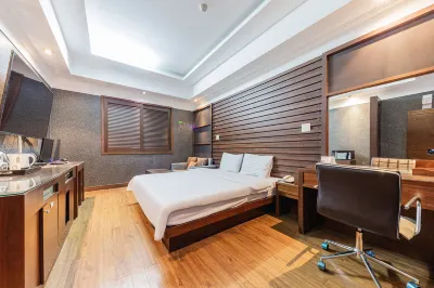 Luxury Hotel