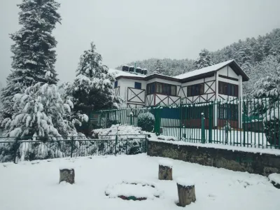 Walisons Peace Resort Hotels near Amusement park