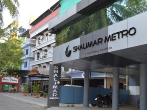 Hotel Shalimar Metro