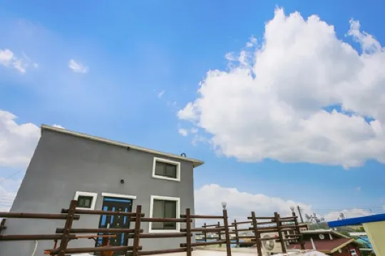 Sacheon Sagyejeol Pension