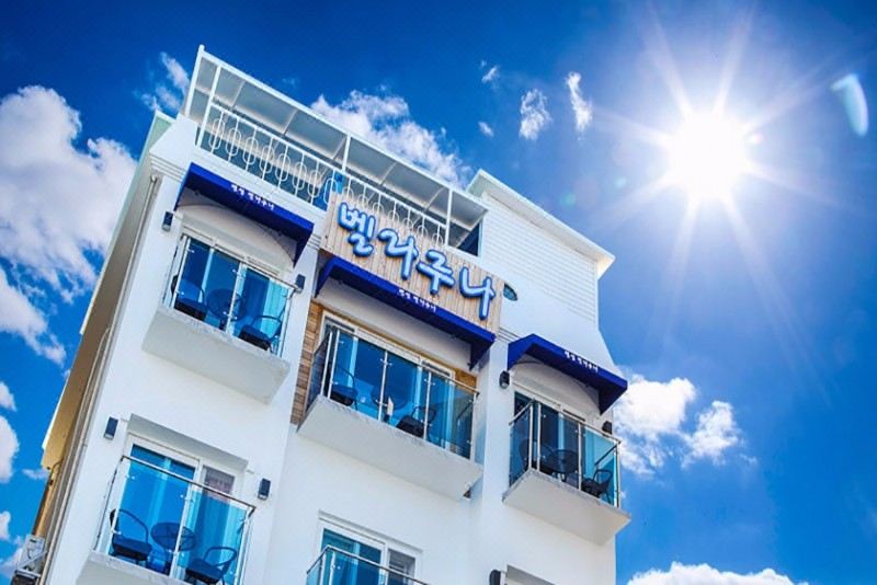 벨라루나 펜션 이미지