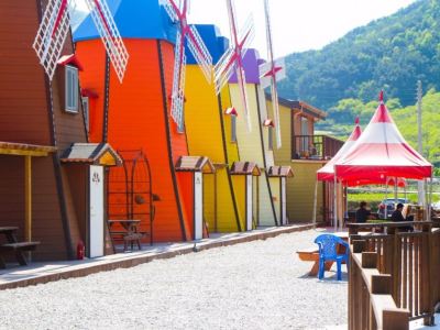 Geochang Windmill Village Pension