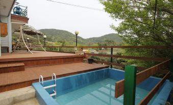 Tongyeong Yeonji Pension