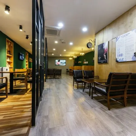 Prime Tourist Hotel