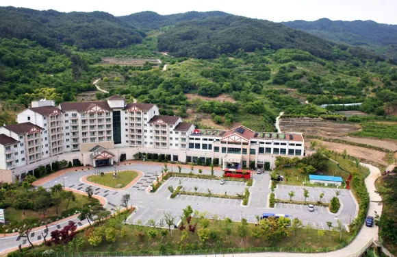 K智異山家庭酒店