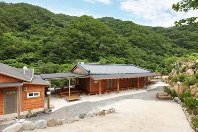 Gwangyang Eochieseo Joeunjip Pension