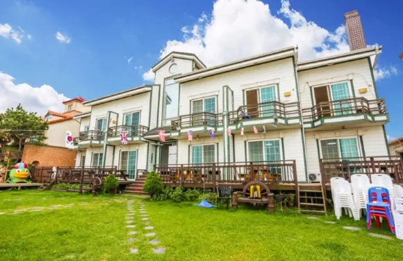 泰安海灘城堡民宿