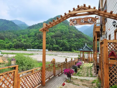 Inje Gooreumtagoonseonnye Pension Отели рядом с достопримечательностью «Baekdamsa»