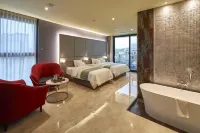 Stavia Hotel