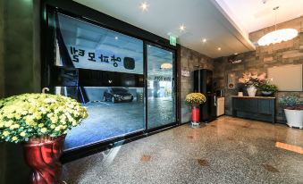 Geoje Jangseungpo Yangpa