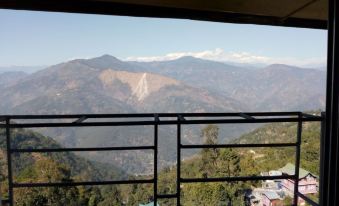 Hotel Aashiyana