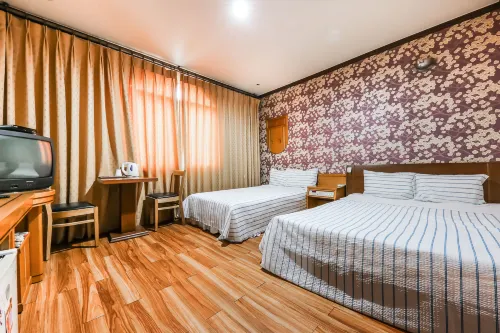 保寧市海灘汽車旅館