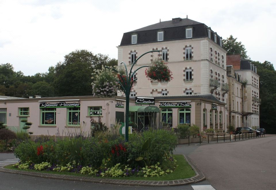 hotel overview picture