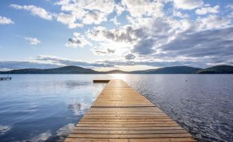 Seabreeze on Lake of Bays Fabulous Sunsets at a Brand New Cottage!