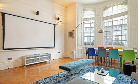 Bright 2 Bedroom Apartment in South Kensington - Housity