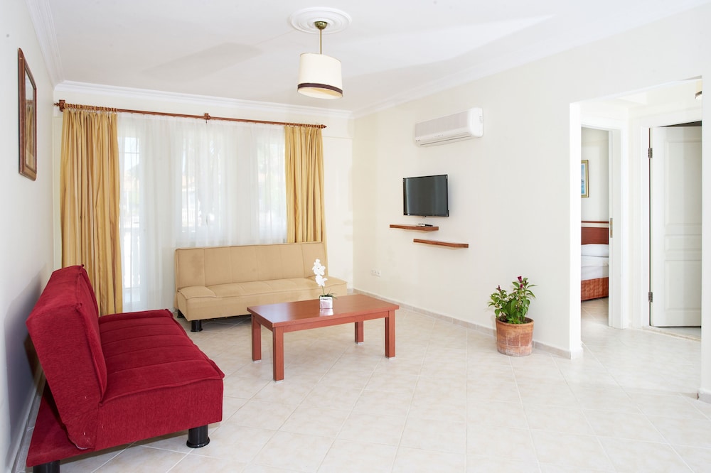 Larimar Suite Hotel