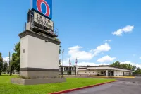 Motel 6 Groves, TX Hotels in Groves