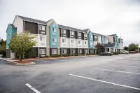Microtel Inn & Suites by Wyndham Florence Hotel a 