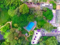 Miridiya Lake Resort Hotels near Kaludiyapokuna Hermitage Rock Cave