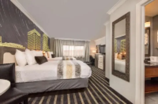 Best Western Plus Milwaukee West Hôtels à : 