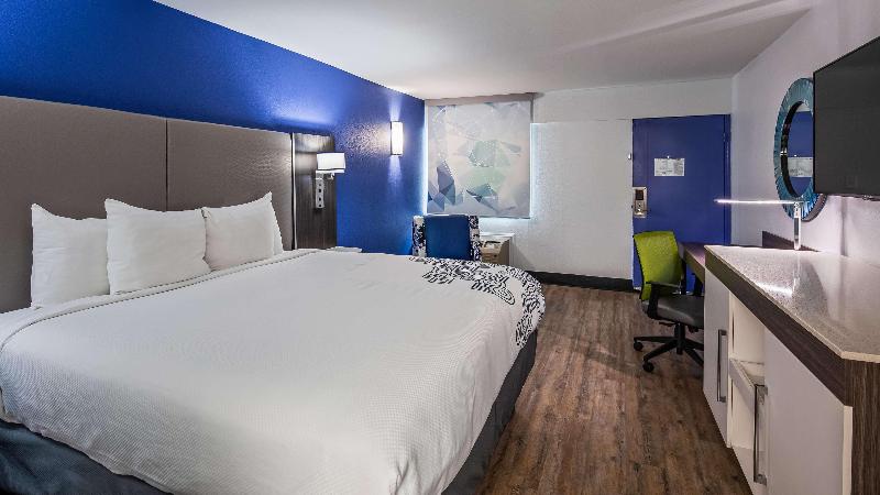 SureStay Plus Hotel by Best Western Sacramento Cal Expo