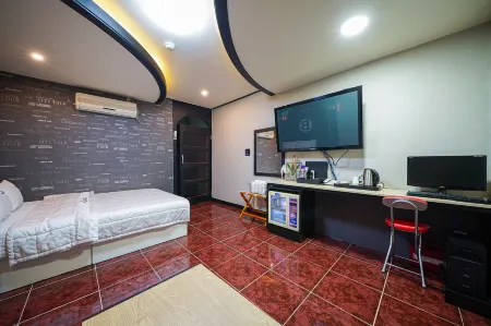 Business Hotel
